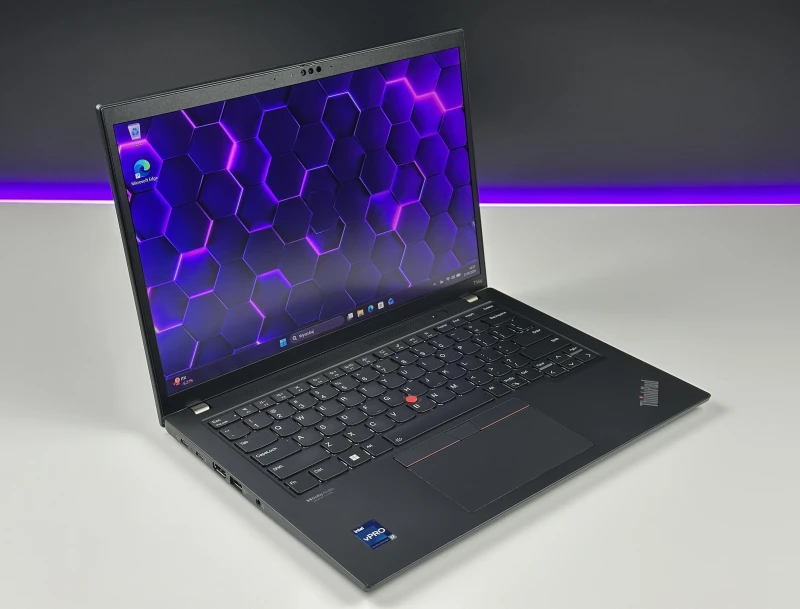 Lenovo ThinkPad T14s Gen 4 - i7-1365U, 32GB LPDDR5. Lekki ultrabook biznesowy z klawiaturą US i obsługą Wi-Fi 6E do nowoczesnej pracy mobilnej.