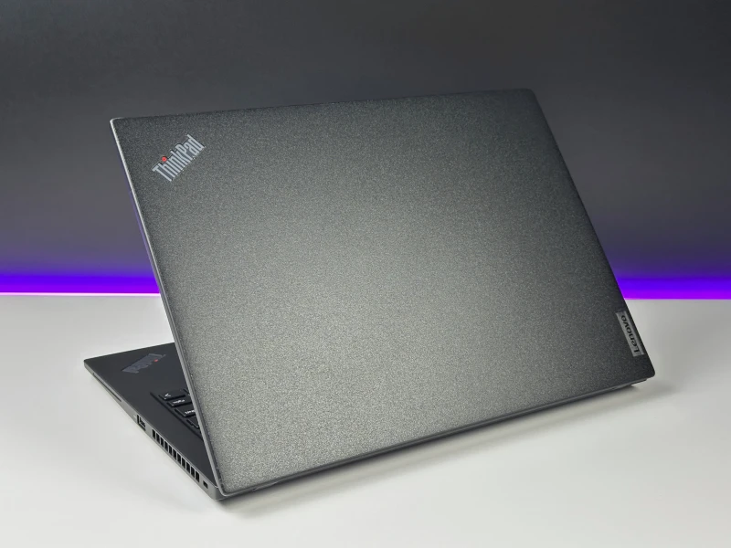 Lenovo ThinkPad T14s Gen 4 - i7-1365U, 32GB LPDDR5. Lekki ultrabook biznesowy z klawiaturą US i obsługą Wi-Fi 6E do nowoczesnej pracy mobilnej.