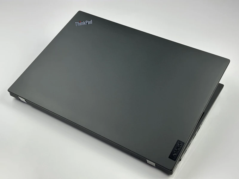 Lenovo-ThinkPad-T16-Gen-1-z-i7-1270P-i-ekranem-16-FHD-.-Wydajny-laptop-biznesowy-z-duza-przestrzenia-robocza-do-pracy-i-multitaskinguu.jpg