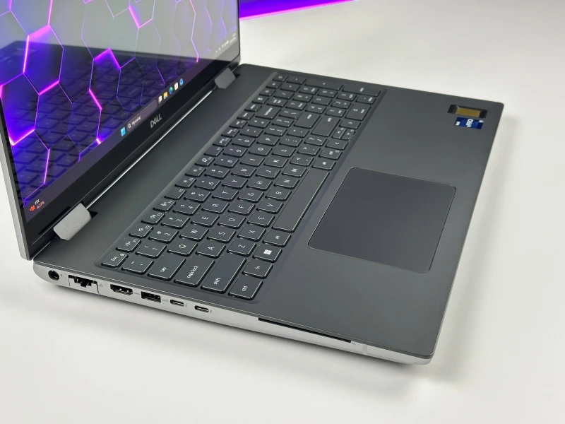 Dell Precision 7670 - i9-12950HX, 4K UHD+ OLED, RTX 3080 Ti. Stacja robocza z wydajną konstrukcją stworzoną do pracy pod dużym obciążeniem.