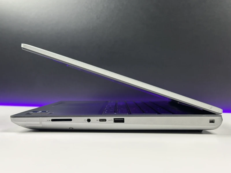 Dell Precision 7670 - i9-12950HX, 4K UHD+ OLED, RTX 3080 Ti. Stacja robocza z wydajną konstrukcją stworzoną do pracy pod dużym obciążeniem.