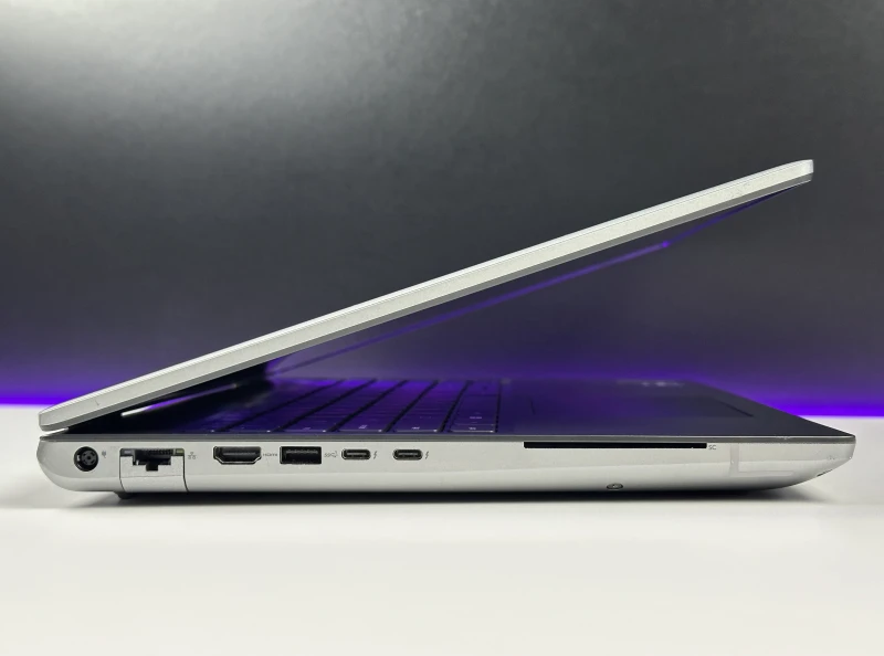 Dell Precision 7670 - i9-12950HX, 4K UHD+ OLED, RTX 3080 Ti. Stacja robocza z wydajną konstrukcją stworzoną do pracy pod dużym obciążeniem.