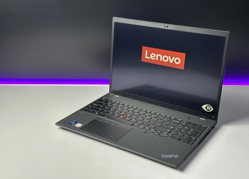 Lenovo ThinkPad T16 Gen 1 z i7-1270P i dotykowym ekranem 16” FHD+. Wydajny laptop biznesowy z dużą przestrzenią roboczą do pracy i multitaskingu. Lenovo ThinkPad T16 Gen 1 z i7-1270P i dotykowym ekranem 16” FHD+. Wydajny laptop biznesowy z dużą przestrzenią roboczą do pracy i multitaskingu.