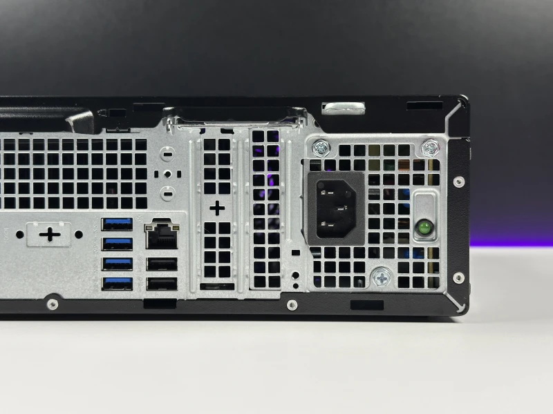 Dell OptiPlex 5080 SFF - i5-10600, Intel UHD Graphics 630. Kompaktowy komputer z napędem DVD i wydajnym procesorem 10. generacji.