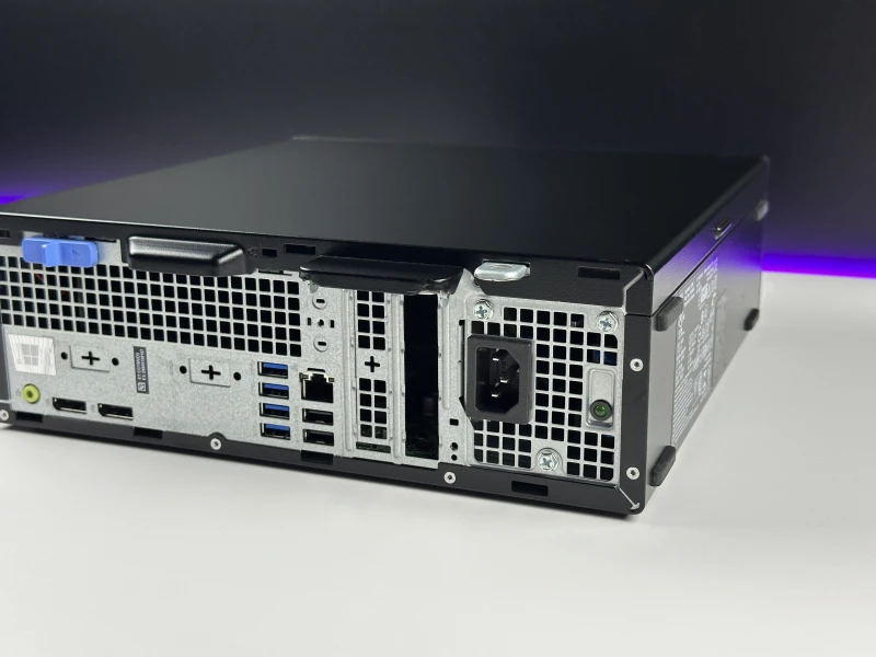 Dell OptiPlex 5090 SFF - i7-10700, UHD Graphics 630, DVD. Wydajny komputer biznesowy z obsługą pamięci DDR4 i szybkich dysków PCIe NVMe.