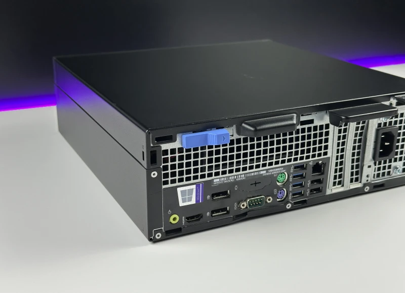 Dell OptiPlex 7050 SFF - i7-7700, HD Graphics 630, DVD. Komputer biznesowy z obsługą pamięci DDR4 i dysków SSD, idealny do stabilnej pracy.