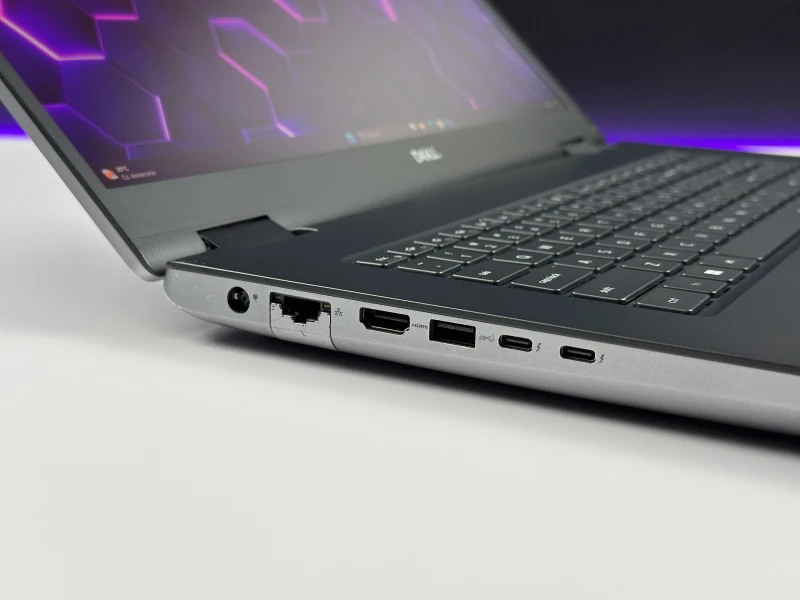 Dell Precision 7770 - i9-12950HX, 64GB CAMM, RTX A4500. Stacja robocza z wydajnym systemem chłodzenia do pracy pod dużym obciążeniem.