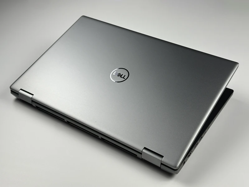 Dell Precision 7770 - i9-12950HX, 64GB CAMM, RTX A4500. Stacja robocza z wydajnym systemem chłodzenia do pracy pod dużym obciążeniem.