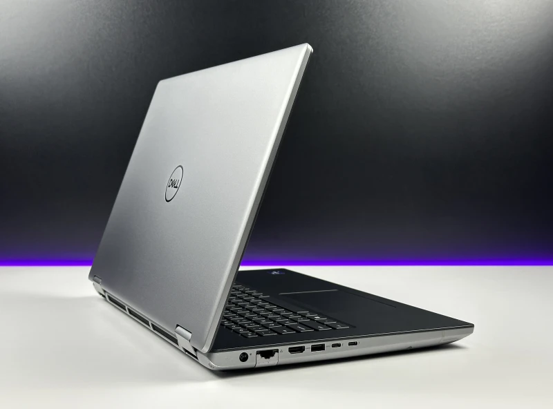 Dell Precision 7770 - i9-12950HX, 64GB CAMM, RTX A4500. Stacja robocza z wydajnym systemem chłodzenia do pracy pod dużym obciążeniem. Dell Precision 7770 - i9-12950HX, 64GB CAMM, RTX A4500. Stacja robocza z wydajnym systemem chłodzenia do pracy pod dużym obciążeniem.