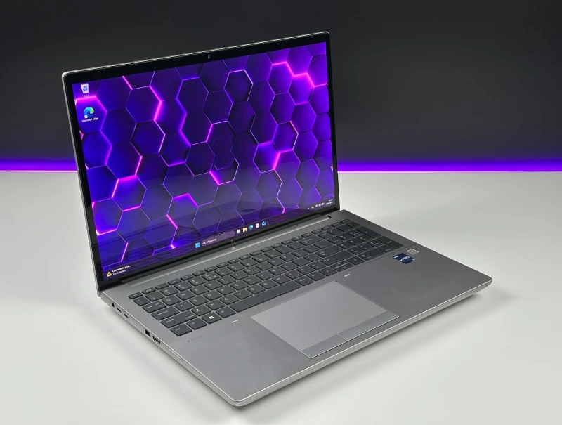 HP ZBook Fury 16 G9 - i7-12850HX, 4K UHD+ OLED, RTX A3000. Stacja robocza z obsługą pamięci DDR5 do profesjonalnych zastosowań.