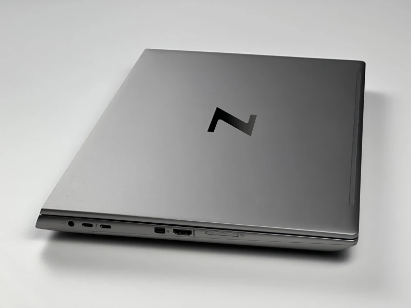 HP ZBook Fury 16 G9 - i7-12850HX, 4K UHD+ OLED, RTX A3000. Stacja robocza z obsługą pamięci DDR5 do profesjonalnych zastosowań. HP ZBook Fury 16 G9 - i7-12850HX, 4K UHD+ OLED, RTX A3000. Stacja robocza z obsługą pamięci DDR5 do profesjonalnych zastosowań.