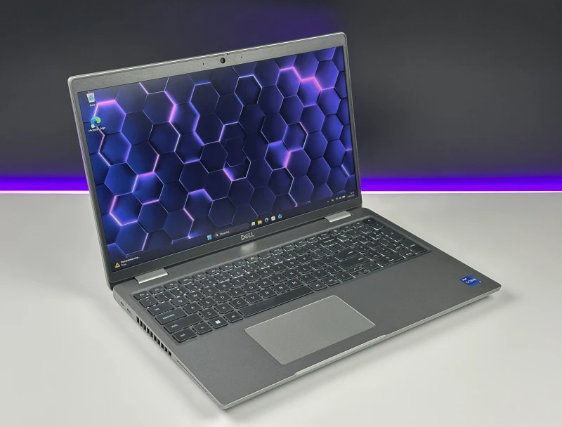 Dell Precision 3571 | i7-12800H, Quadro T600 – stacja robocza stworzona do pracy w CAD, projektach 3D i profesjonalnych zastosowaniach graficznych.