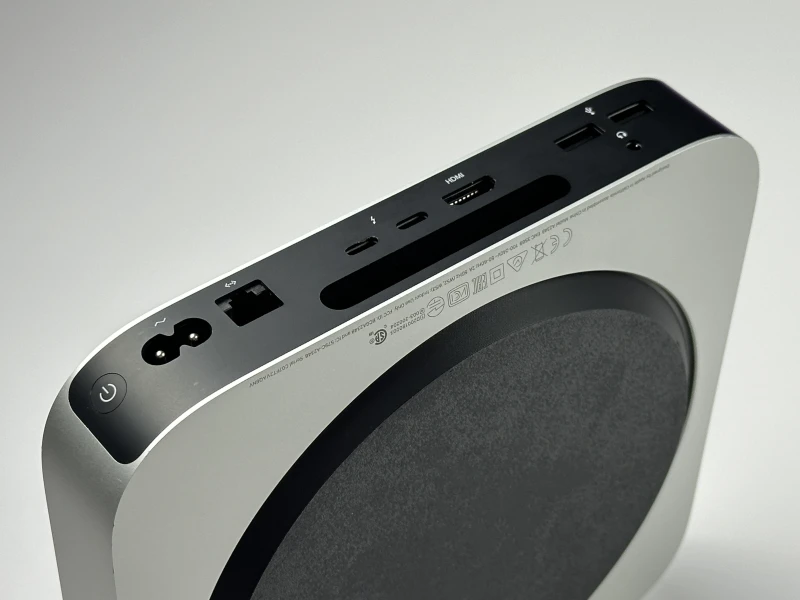 Apple Mac mini A2348 M1 8C CPU/GPU, 8GB/256GB, Wi-Fi – kompaktowy komputer do pracy biurowej, kreatywnej i codziennego użytkowania.