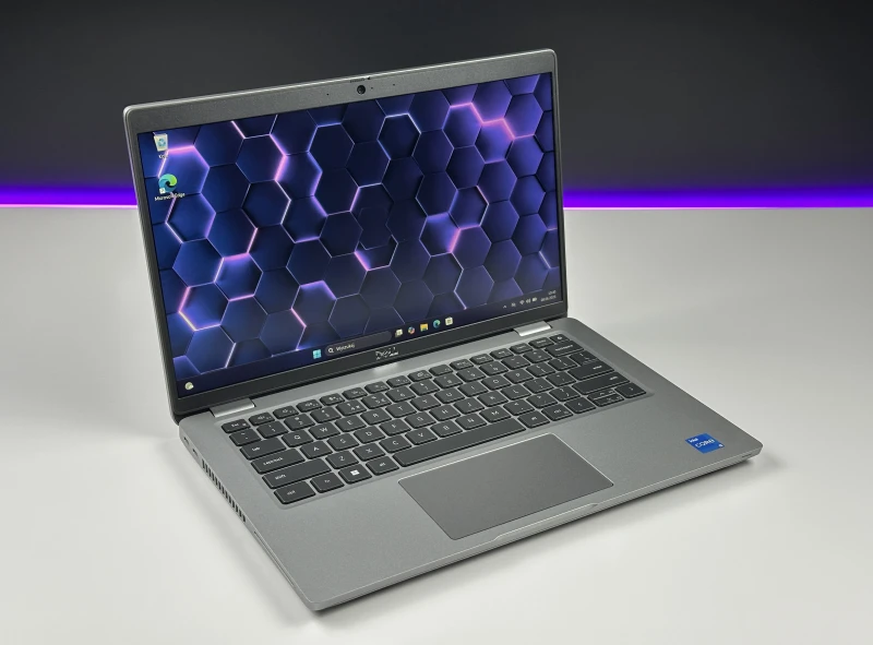 Dell Latitude 5430 - procesor i5-1235U, matryca 14" oraz modem LTE – nowoczesny laptop biznesowy z klawiaturą US, idealny do pracy.