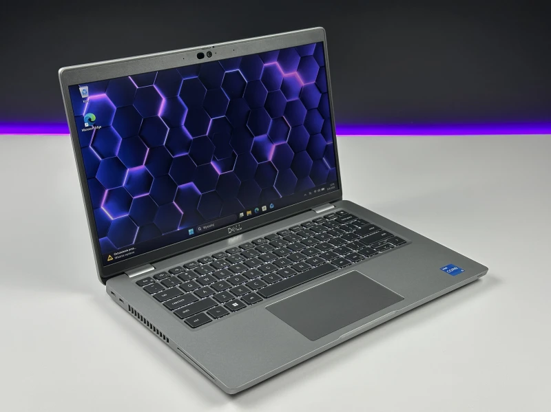 Dell Latitude 5430 - procesor i5-1235U, matryca 14" oraz modem LTE – nowoczesny laptop biznesowy z klawiaturą US, idealny do pracy.