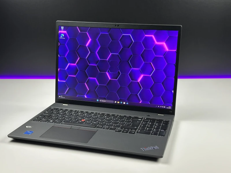 Lenovo ThinkPad T16 Gen 1 - procesor i5-1235U QHD+, modem LTE. Biznesowy laptop z dużą przestrzenią roboczą, wyposażony w Thunderbolt 4. Lenovo ThinkPad T16 Gen 1 - procesor i5-1235U QHD+, modem LTE. Biznesowy laptop z dużą przestrzenią roboczą, wyposażony w Thunderbolt 4.
