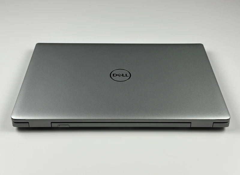 Dell Latitude 5530 – i5-1235U, LTE i ekran FHD 15,6". Nowoczesny laptop biznesowy do pracy mobilnej, wideorozmów i codziennych zadań.