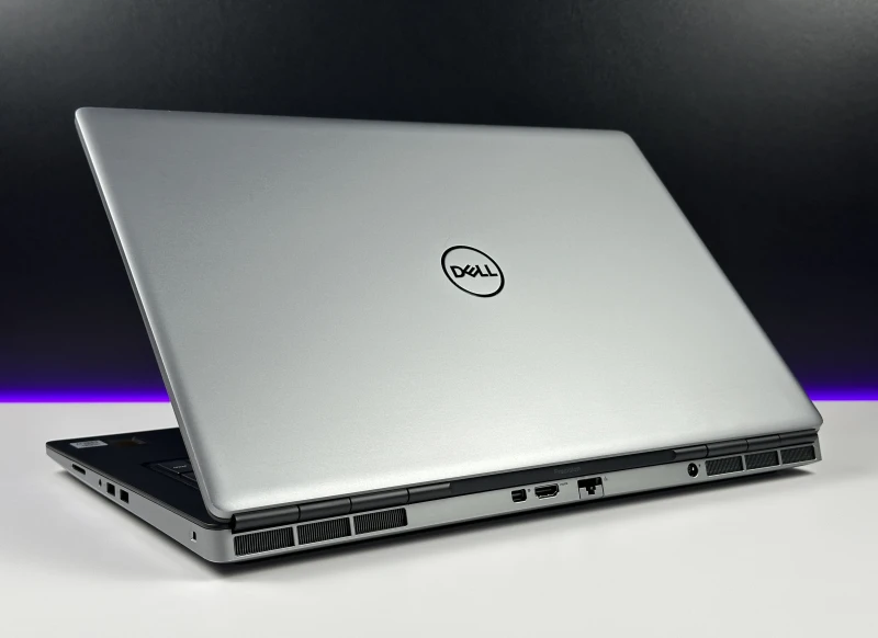 Dell Precision 7750 - procesor i7-10850H, ekran 17.3", karta Quadro RTX 3000. Profesjonalna stacja robocza stworzona do CAD i projektów 3D.