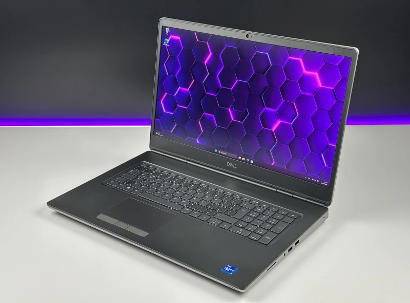 Dell Precision 7760 z i7-11850H, RTX A4000 8GB i ekranem 17,3” FHD. Profesjonalny, biznesowy laptop do renderingu, modelowania i pracy technicznej.