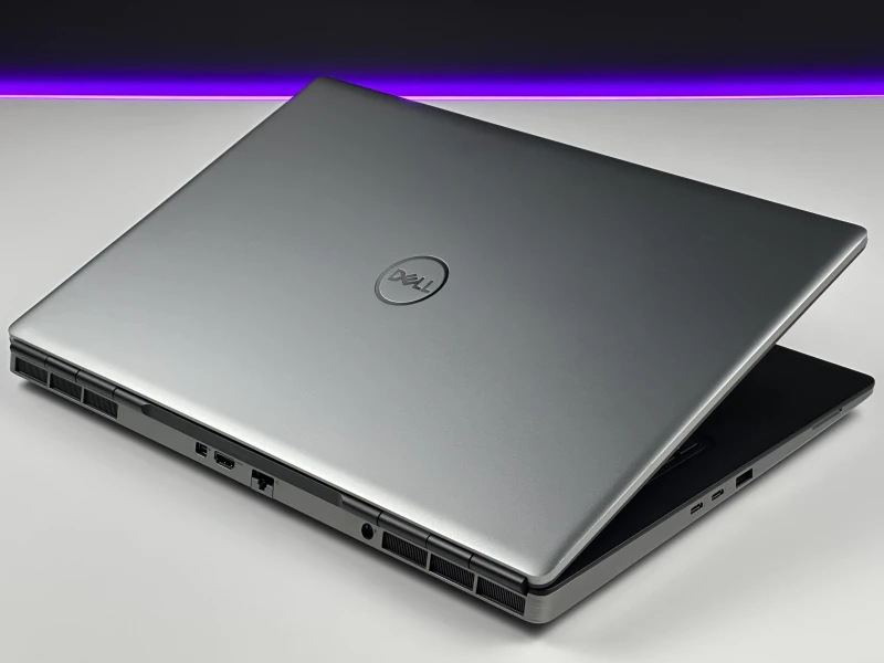 Dell Precision 7760 z i7-11850H, RTX A4000 8GB i ekranem 17,3” FHD. Profesjonalny, biznesowy laptop do renderingu, modelowania i pracy technicznej.