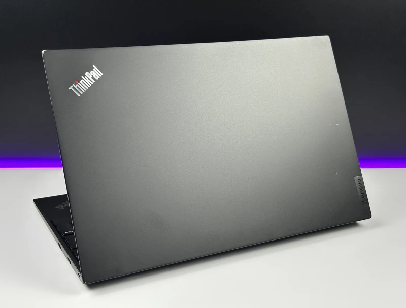 Lenovo ThinkPad E15 Gen 2 - i7-1165G7, 15.6", MX450. Biznesowy laptop z czytnikiem linii papilarnych, wyposażony w Wi-Fi 6 i złącze Thunderbolt 4.