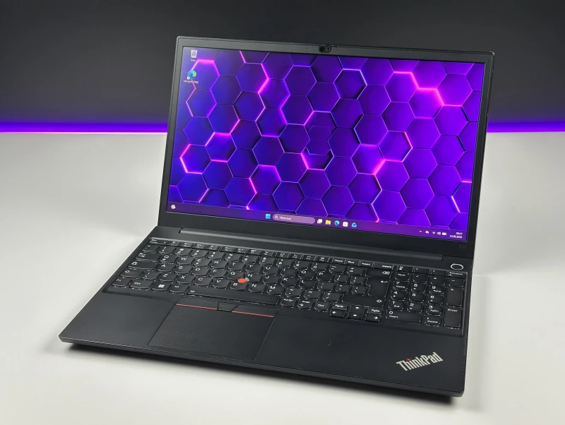 Lenovo ThinkPad E15 Gen 2 - i7-1165G7, 15.6", MX450. Biznesowy laptop z czytnikiem linii papilarnych, wyposażony w Wi-Fi 6 i złącze Thunderbolt 4. Lenovo ThinkPad E15 Gen 2 - i7-1165G7, 15.6", MX450. Biznesowy laptop z czytnikiem linii papilarnych, wyposażony w Wi-Fi 6 i złącze Thunderbolt 4.
