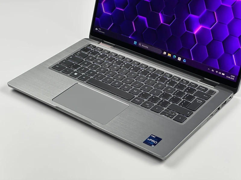 Dell Latitude 7330 2in1 - i5-1245U, 13.3" FHD dotykowy. Biznesowy laptop z LTE, Smart Card i czytnikiem linii papilarnych – idealny do pracy mobilnej.