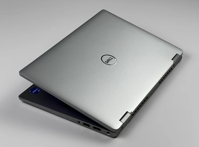 DELL Latitude 5320 2w1 z i5-1145G7 – lekki, dotykowy laptop biznesowy z matrycą FHD. Idealny do pracy i nauki. Sprawdź naszą ofertę!