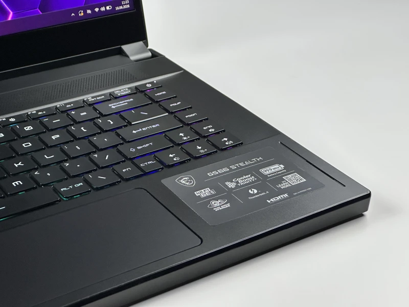 MSI GS66 Stealth 11UH - i7-11800H, RTX 3080, 15.6" QHD 165Hz. Laptop gamingowy z aluminiową obudową, klawiaturą RGB i wydajnym chłodzeniem.