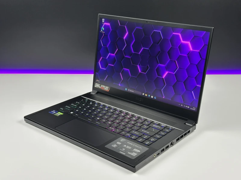MSI GS66 Stealth 11UH - i9-11900H, 360Hz, RTX 3080. Gamingowy laptop z klawiaturą RGB i matrycą 360Hz stworzoną do rywalizacji e-sportowej.