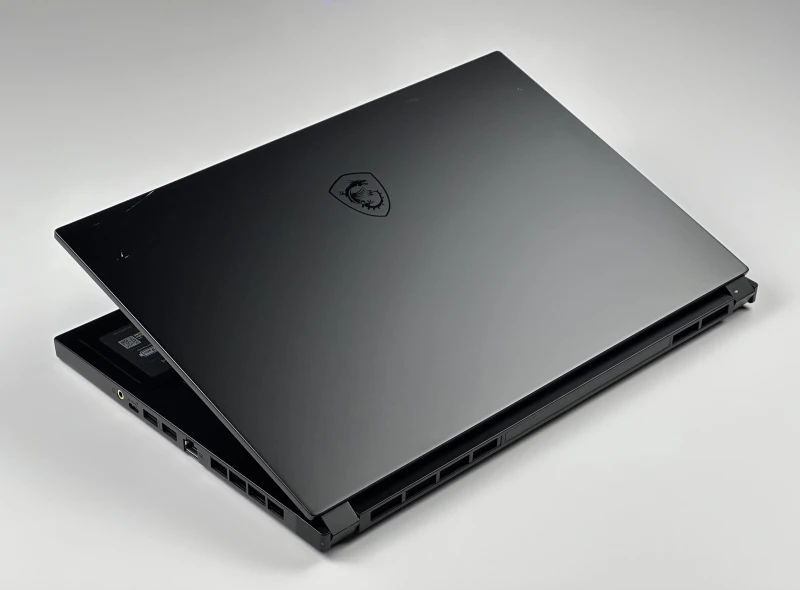 MSI GS66 Stealth 11UH - i9-11900H, 360Hz, RTX 3080. Gamingowy laptop z klawiaturą RGB i matrycą 360Hz stworzoną do rywalizacji e-sportowej.