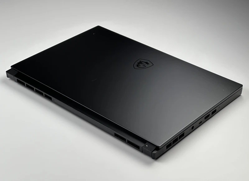 MSI GS66 Stealth 11UH - i9-11900H, 360Hz, RTX 3080. Gamingowy laptop z klawiaturą RGB i matrycą 360Hz stworzoną do rywalizacji e-sportowej.