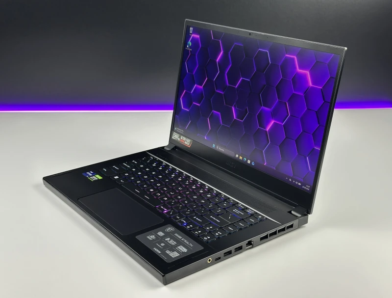 MSI GS66 Stealth 11UH - i9-11900H, 360Hz, RTX 3080. Gamingowy laptop z klawiaturą RGB i matrycą 360Hz stworzoną do rywalizacji e-sportowej.