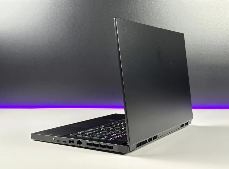 MSI Stealth GS66 12UHS - i7-12700H, QHD 240Hz, RTX 3080 Ti. Laptop gamingowy z klawiaturą RGB, czytnikiem linii papilarnych i aluminiową obudową. MSI Stealth GS66 12UHS - i7-12700H, QHD 240Hz, RTX 3080 Ti. Laptop gamingowy z klawiaturą RGB, czytnikiem linii papilarnych i aluminiową obudową.