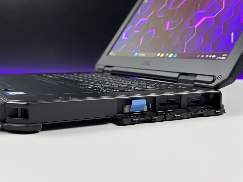 Dell Latitude 5420 Rugged - i5-8350U, 14" FHD dotyk, LTE. Wzmocniona konstrukcja, dwie baterie, rysik w obudowie i podświetlana klawiatura RGB.