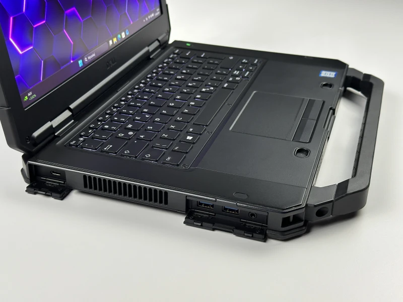 Dell Latitude 5420 Rugged - i5-8350U, 14" FHD dotyk, LTE. Wzmocniona konstrukcja, dwie baterie, rysik w obudowie i podświetlana klawiatura RGB.