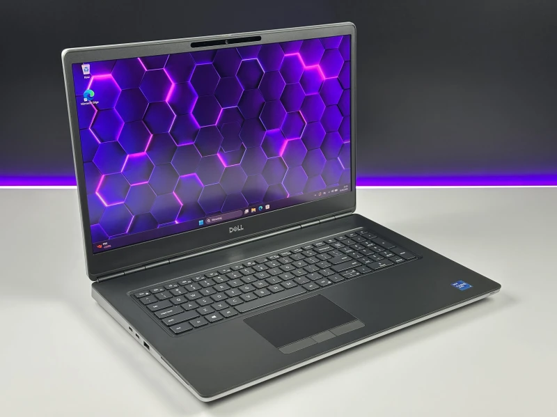 Dell Precision 7760 i7-11850H, RTX A3000, matryca 17,3" 4K 120Hz – mobilna stacja robocza do CAD, 3D i zaawansowanych projektów z klawiaturą US.