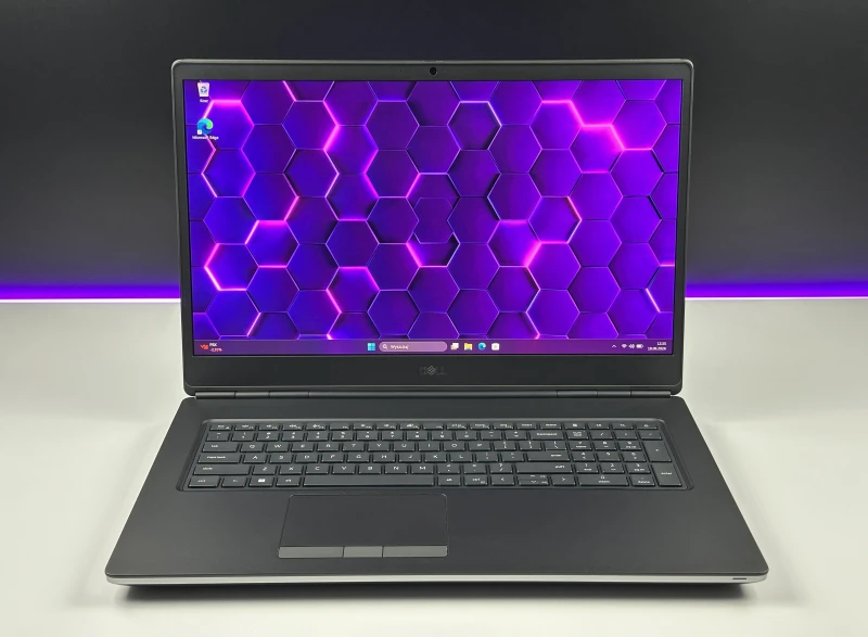 Dell Precision 7760 i7-11850H, RTX A3000, matryca 17,3" 4K 120Hz – mobilna stacja robocza do CAD, 3D i zaawansowanych projektów z klawiaturą US.