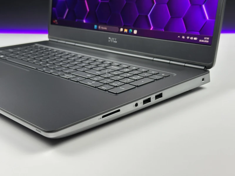 Dell Precision 7760 i7-11850H, RTX A3000, matryca 17,3" 4K 120Hz – mobilna stacja robocza do CAD, 3D i zaawansowanych projektów z klawiaturą US.