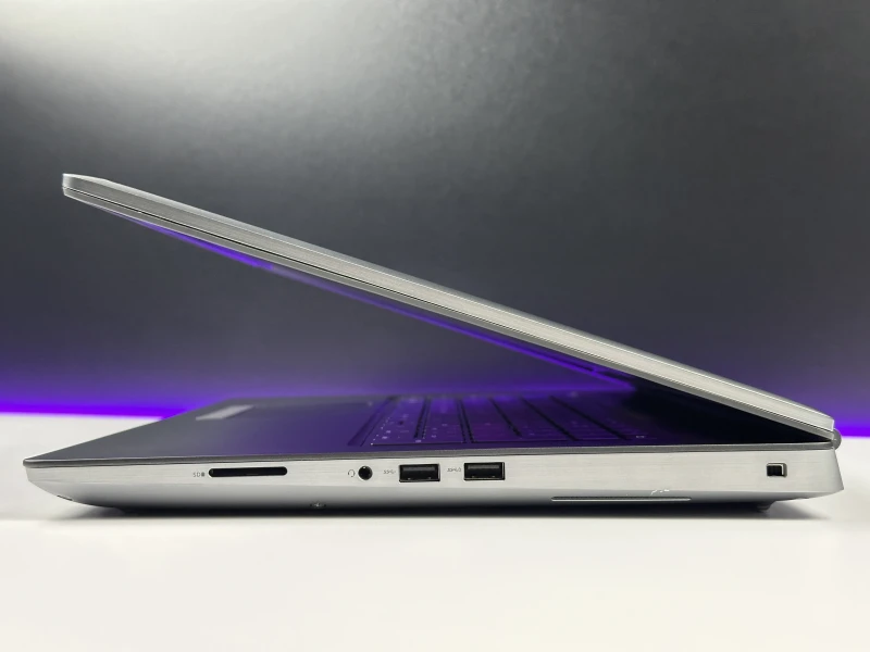 Dell Precision 7760 i7-11850H, RTX A3000, matryca 17,3" 4K 120Hz – mobilna stacja robocza do CAD, 3D i zaawansowanych projektów z klawiaturą US.