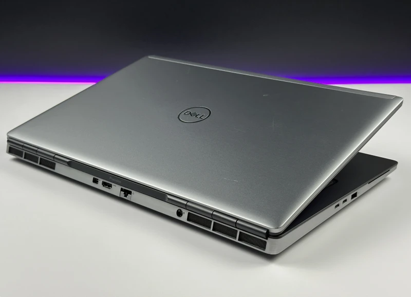 Dell Precision 7760 i7-11850H, RTX A3000, matryca 17,3" 4K 120Hz – mobilna stacja robocza do CAD, 3D i zaawansowanych projektów z klawiaturą US.