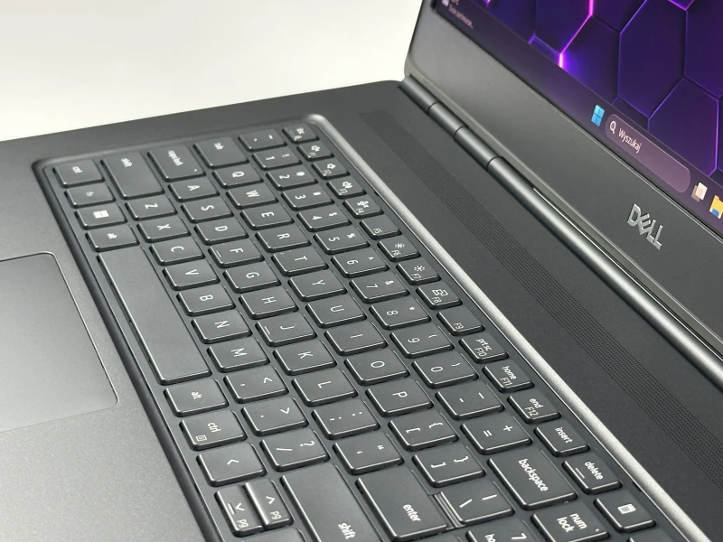 Dell Precision 7760 i7-11850H, RTX A3000, matryca 17,3" 4K 120Hz – mobilna stacja robocza do CAD, 3D i zaawansowanych projektów z klawiaturą US. Dell Precision 7760 i7-11850H, RTX A3000, matryca 17,3" 4K 120Hz – mobilna stacja robocza do CAD, 3D i zaawansowanych projektów z klawiaturą US.