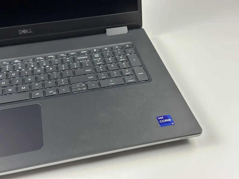 Dell Precision 7770 - i9-12950HX, 64GB CAMM, RTX A4500. Stacja robocza z wydajnym systemem chłodzenia do pracy pod dużym obciążeniem.