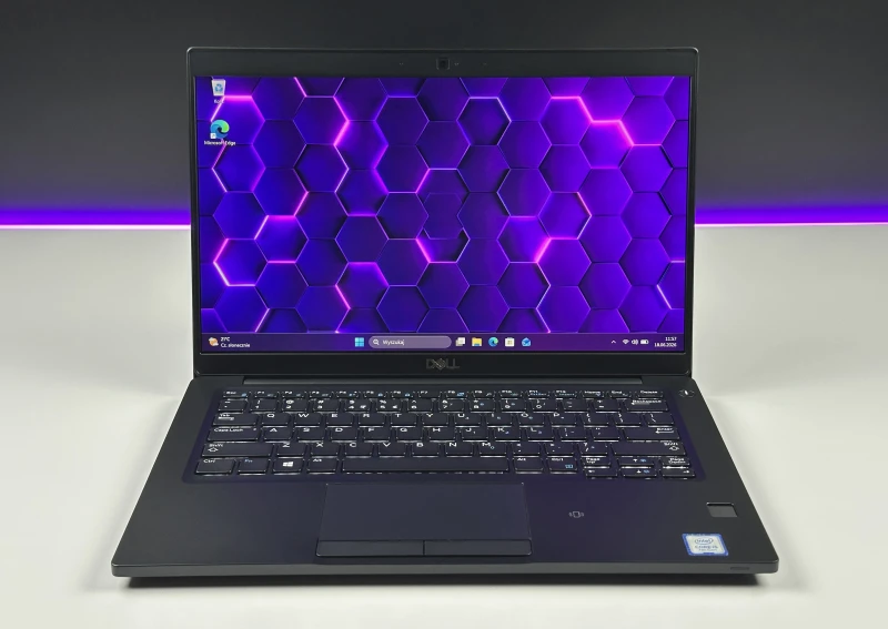 Dell Latitude 7390 – dotykowy FHD, i5-7300U i klawiatura US (PL) z pełnymi polskimi znakami. Bezpieczeństwo i wygoda w kompaktowej formie!