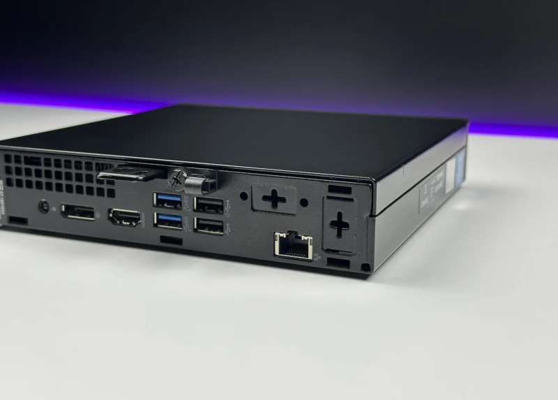 Dell OptiPlex 7020 Micro - komputer biznesowy z procesorem 14. generacji, obsługą wielu monitorów i wyjątkowo kompaktową konstrukcją.