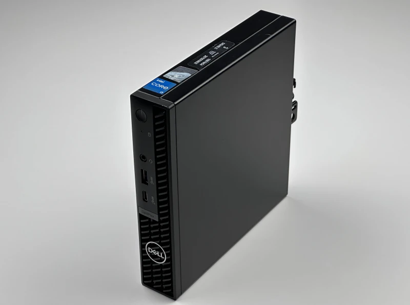 Dell OptiPlex 7020 Micro - komputer biznesowy z procesorem 14. generacji, obsługą wielu monitorów i wyjątkowo kompaktową konstrukcją. Dell OptiPlex 7020 Micro - komputer biznesowy z procesorem 14. generacji, obsługą wielu monitorów i wyjątkowo kompaktową konstrukcją.