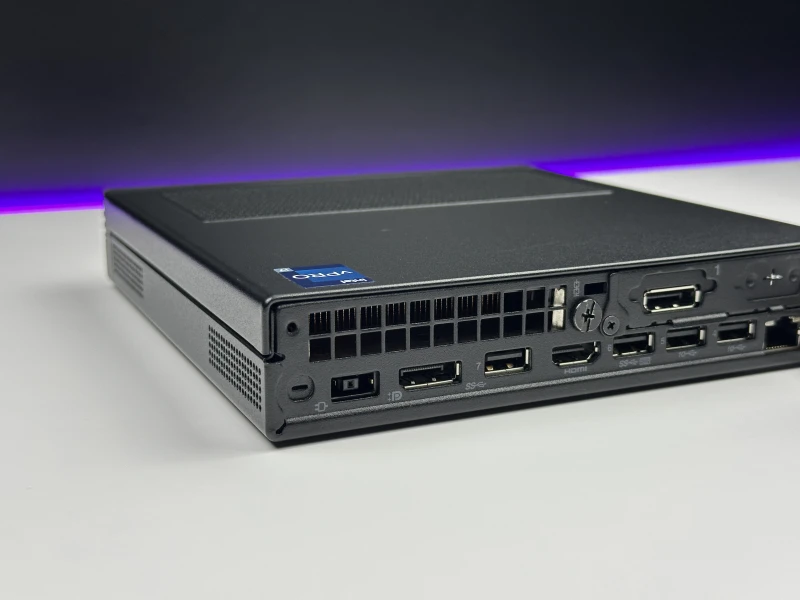 Lenovo ThinkCentre M90q Gen 5 Tiny - Intel UHD Graphics 770, Wi-Fi. komputer biznesowy z procesorem 14. generacji i obsługą do czterech monitorów.