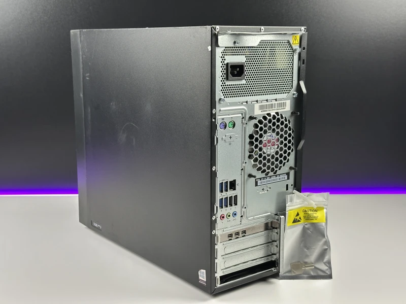 Lenovo ThinkStation P520c Tower - Xeon, P400. Solidna stacja robocza z wydajnym układem stworzonym do projektowania oraz pracy technicznej. Lenovo ThinkStation P520c Tower - Xeon, P400. Solidna stacja robocza z wydajnym układem stworzonym do projektowania oraz pracy technicznej.