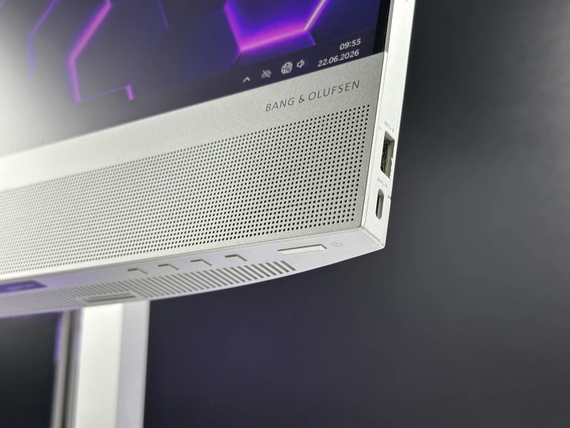 HP EliteOne 800 G6 AIO - i5-10500, 23.8" FHD dotyk, kamera, Wi-Fi. Elegancki komputer All-in-One z regulowaną podstawą i cienkimi ramkami.