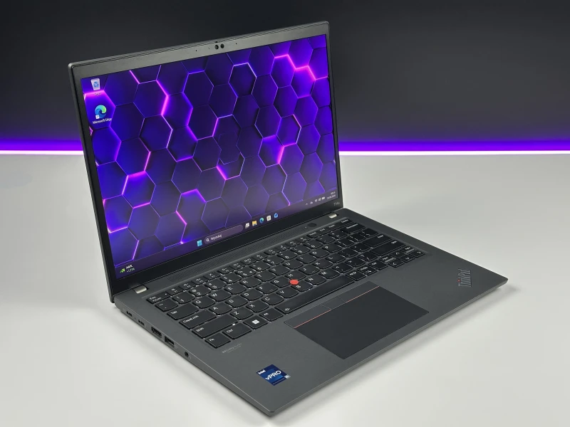 Lenovo ThinkPad T14s Gen 3 - i5-1245U, 16GB LPDDR5,14" FHD+. Smukły laptop biznesowy z czytnikiem linii papilarnych i solidną konstrukcją premium